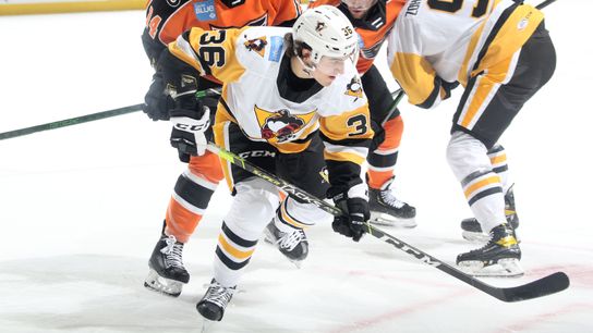 Penguins re-sign Robert to AHL deal taken at PPG Paints Arena (Penguins)